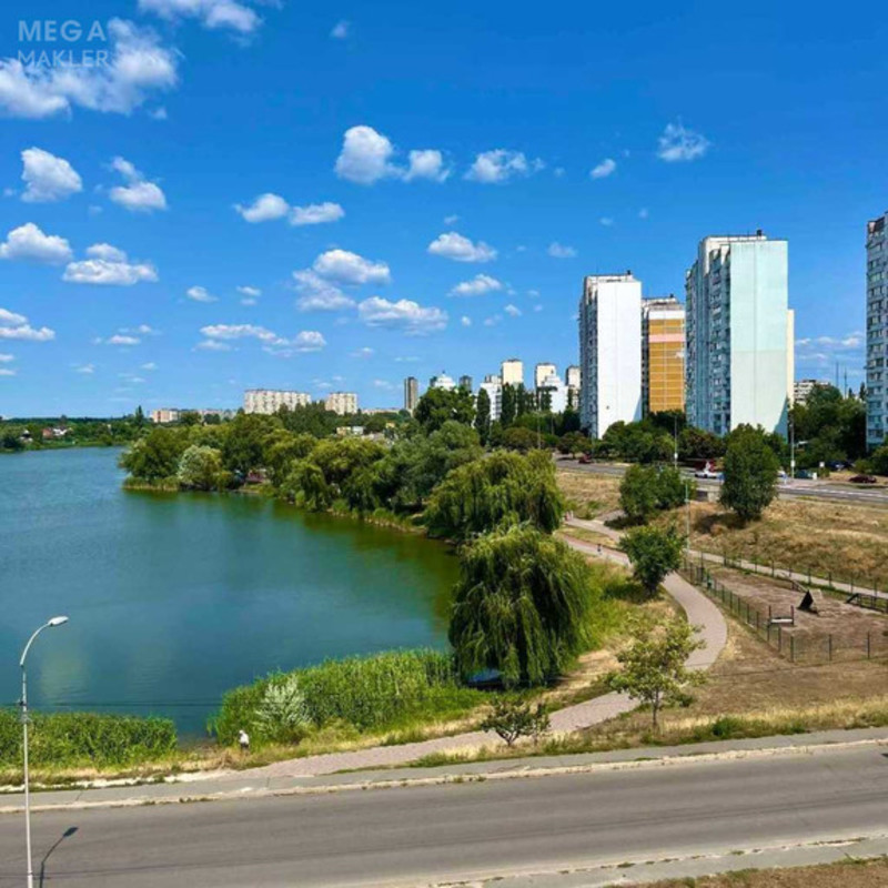 Продаж окремої будівлі/побудови, 1&nbsp;500&nbsp;кв.м, <a class="location-link" href="/kiev/" title="Недвижимость Київ">Київ</a>, <a class="location-link" href="/kiev/dneprovskij/" title="Недвижимость Дніпровський район">Дніпровський р-н</a>, Райдужна вул., 1 (изображение 13)