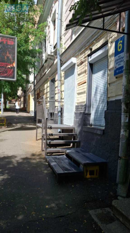 Оренда окремої будівлі/побудови, 24&nbsp;кв.м, <a class="location-link" href="/kiev/" title="Недвижимость Київ">Київ</a>, <a class="location-link" href="/kiev/shevchenkovskij/" title="Недвижимость Шевченківський район">Шевченківський р-н</a>, Софіївська вул., 6 (изображение 6)