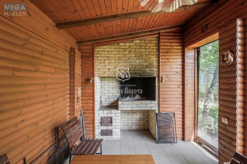 Продаж дома, 3&nbsp;поверху, 270&nbsp;кв.м, 5&nbsp;кімнат, ділянка 12,54&nbsp;соток, <a class="location-link" href="/kiev/" title="Недвижимость Київ">Київ</a>, <a class="location-link" href="/kiev/darnickij/" title="Недвижимость Дарницький район">Дарницький р-н</a>, Садова вул., 7/9 (изображение 3)