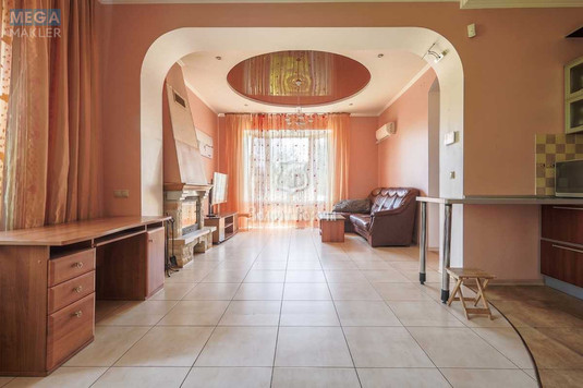 Продаж дома, 3&nbsp;поверху, 270&nbsp;кв.м, 5&nbsp;кімнат, ділянка 12,54&nbsp;соток, <a class="location-link" href="/kiev/" title="Недвижимость Київ">Київ</a>, <a class="location-link" href="/kiev/darnickij/" title="Недвижимость Дарницький район">Дарницький р-н</a>, Садова вул., 7/9 (изображение 4)