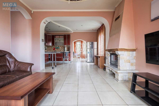 Продаж дома, 3&nbsp;поверху, 270&nbsp;кв.м, 5&nbsp;кімнат, ділянка 12,54&nbsp;соток, <a class="location-link" href="/kiev/" title="Недвижимость Київ">Київ</a>, <a class="location-link" href="/kiev/darnickij/" title="Недвижимость Дарницький район">Дарницький р-н</a>, Садова вул., 7/9 (изображение 6)