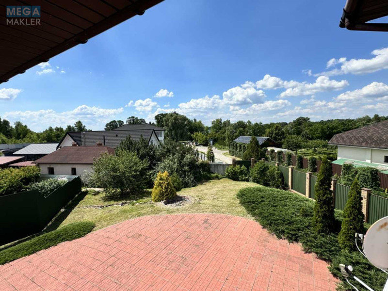 Продаж дома, 2&nbsp;поверху, 380&nbsp;кв.м, 4&nbsp;кімнати, ділянка 16&nbsp;соток, <a class="location-link" href="/kiev/" title="Недвижимость Київ">Київ</a>, <a class="location-link" href="/kiev/darnickij/" title="Недвижимость Дарницький район">Дарницький р-н</a>, Центральна вул. (изображение 14)