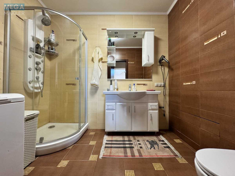 Продаж дома, 2&nbsp;поверху, 380&nbsp;кв.м, 4&nbsp;кімнати, ділянка 16&nbsp;соток, <a class="location-link" href="/kiev/" title="Недвижимость Київ">Київ</a>, <a class="location-link" href="/kiev/darnickij/" title="Недвижимость Дарницький район">Дарницький р-н</a>, Центральна вул. (изображение 19)