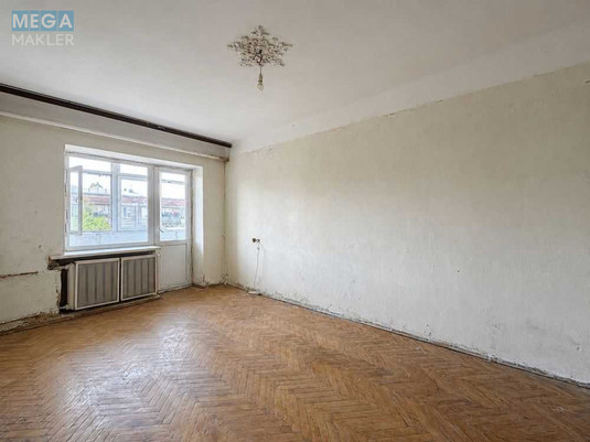 Продаж 1 кімнатної квартири (34/17/7), 5 пов. 5 пов. будинку, <a class="location-link" href="/kiev/" title="Недвижимость Київ">Київ</a>, <a class="location-link" href="/kiev/dneprovskij/" title="Недвижимость Дніпровський район">Дніпровський р-н</a>, Строителей ул., 8 (изображение 3)