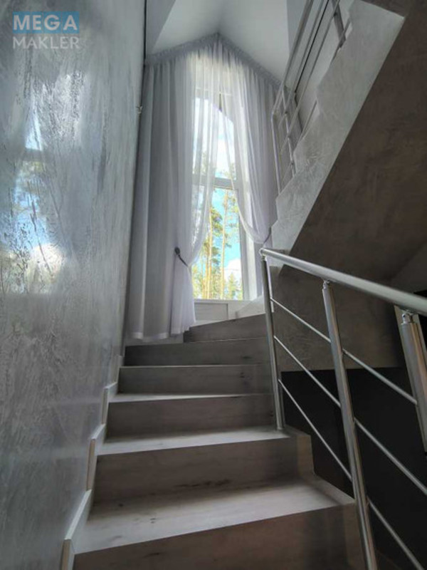 Продаж дома, 2&nbsp;поверху, 180&nbsp;кв.м, 5&nbsp;кімнат, ділянка 6&nbsp;соток, <a class="location-link" href="/putrovka/" title="Недвижимость Путрівка">Путрівка</a>, Бульварна (изображение 11)