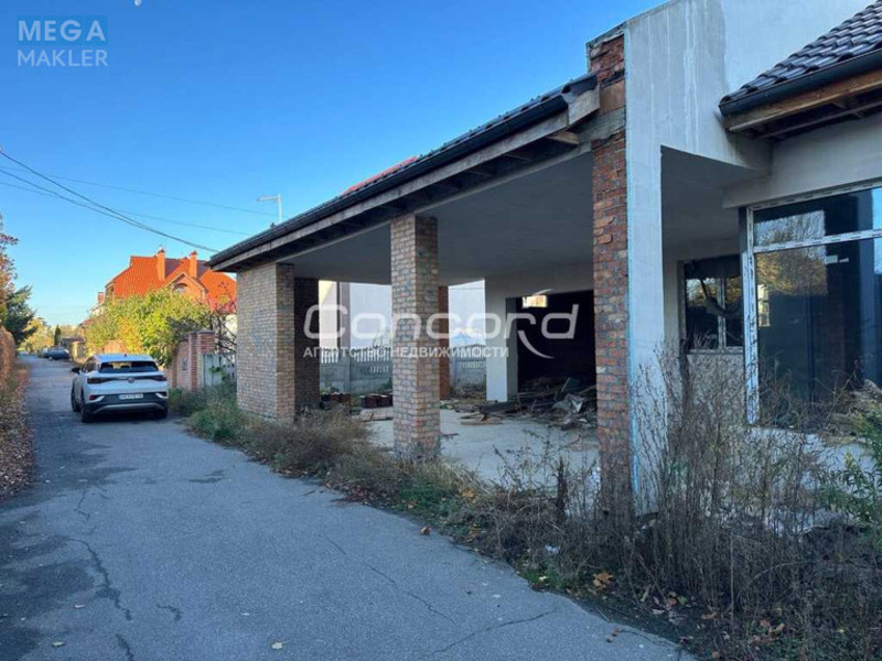 Продаж дома, 1&nbsp; поверх, 234&nbsp;кв.м, 5&nbsp;кімнат, ділянка 8&nbsp;соток, <a class="location-link" href="/kiev/" title="Недвижимость Київ">Київ</a>, <a class="location-link" href="/kiev/obolonskij/" title="Недвижимость Оболонський район">Оболонський р-н</a>, 6-а лінія вул., 13 (изображение 8)