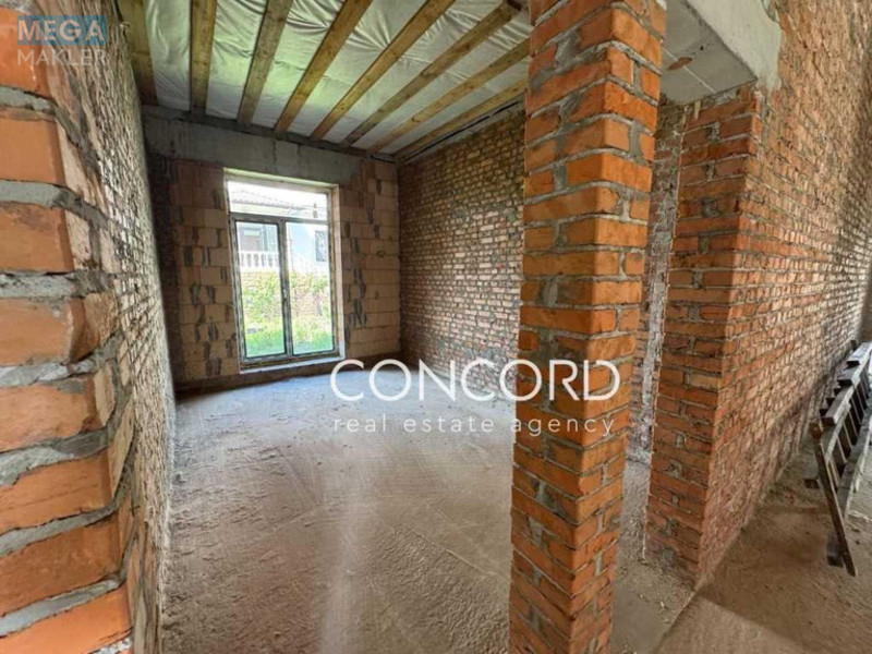 Продаж дома, 1&nbsp; поверх, 234&nbsp;кв.м, 5&nbsp;кімнат, ділянка 8&nbsp;соток, <a class="location-link" href="/kiev/" title="Недвижимость Київ">Київ</a>, <a class="location-link" href="/kiev/obolonskij/" title="Недвижимость Оболонський район">Оболонський р-н</a>, 6-а лінія вул., 13 (изображение 15)