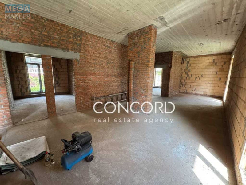 Продаж дома, 1&nbsp; поверх, 234&nbsp;кв.м, 5&nbsp;кімнат, ділянка 8&nbsp;соток, <a class="location-link" href="/kiev/" title="Недвижимость Київ">Київ</a>, <a class="location-link" href="/kiev/obolonskij/" title="Недвижимость Оболонський район">Оболонський р-н</a>, 6-а лінія вул., 13 (изображение 16)