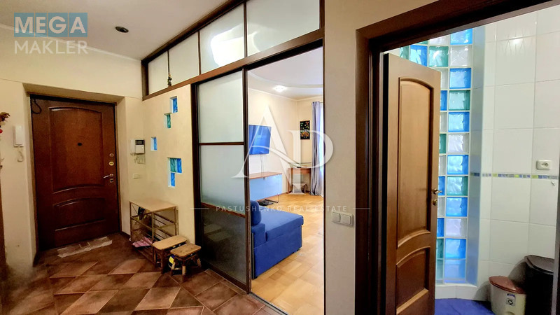 Продаж 3 кімнатної квартири (100/71/22), 4 пов. 5 пов. будинку, <a class="location-link" href="/kiev/" title="Недвижимость Київ">Київ</a>, <a class="location-link" href="/kiev/solomenskij/" title="Недвижимость Солом'янський район">Солом'янський р-н</a>, Липківського 40 ( <img src="https://megamakler.com.ua/metro/ff0000.gif" alt="" class="metro" /> м. Вокзальная, 20 хв ) (изображение 17)