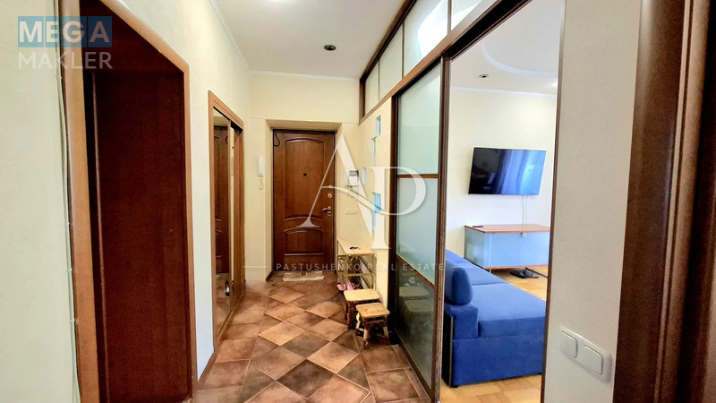 Продаж 3 кімнатної квартири (100/71/22), 4 пов. 5 пов. будинку, <a class="location-link" href="/kiev/" title="Недвижимость Київ">Київ</a>, <a class="location-link" href="/kiev/solomenskij/" title="Недвижимость Солом'янський район">Солом'янський р-н</a>, Липківського 40 ( <img src="https://megamakler.com.ua/metro/ff0000.gif" alt="" class="metro" /> м. Вокзальная, 20 хв ) (изображение 18)
