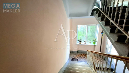 Продаж 3 кімнатної квартири (100/71/22), 4 пов. 5 пов. будинку, <a class="location-link" href="/kiev/" title="Недвижимость Київ">Київ</a>, <a class="location-link" href="/kiev/solomenskij/" title="Недвижимость Солом'янський район">Солом'янський р-н</a>, Липківського 40 ( <img src="https://megamakler.com.ua/metro/ff0000.gif" alt="" class="metro" /> м. Вокзальная, 20 хв ) (изображение 20)