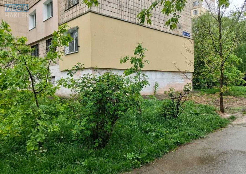 Продаж 3 кімнатної квартири (72/38/12), 1 пов. 16 пов. будинку, <a class="location-link" href="/kiev/" title="Недвижимость Київ">Київ</a>, <a class="location-link" href="/kiev/solomenskij/" title="Недвижимость Солом'янський район">Солом'янський р-н</a>, Олексы Тихого ул., 23 (изображение 15)