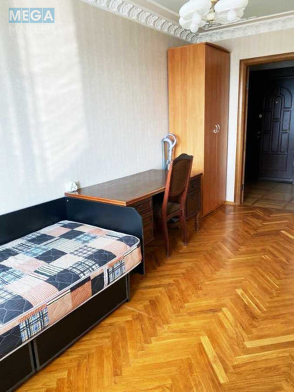 Оренда 3 кімнатної квартири, <a class="location-link" href="/kiev/" title="Недвижимость Київ">Київ</a>, <a class="location-link" href="/kiev/pecherskij/" title="Недвижимость Печерський район">Печерський р-н</a>, Мічуріна вул., 4 (изображение 5)