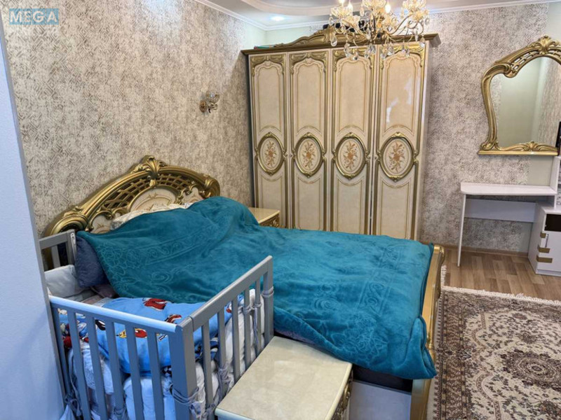 Продаж 3 кімнатної квартири (81/44/12), 15 пов. 16 пов. будинку, <a class="location-link" href="/kiev/" title="Недвижимость Київ">Київ</a>, <a class="location-link" href="/kiev/darnickij/" title="Недвижимость Дарницький район">Дарницький р-н</a>, Ревуцкого ул., 19/1 (изображение 8)