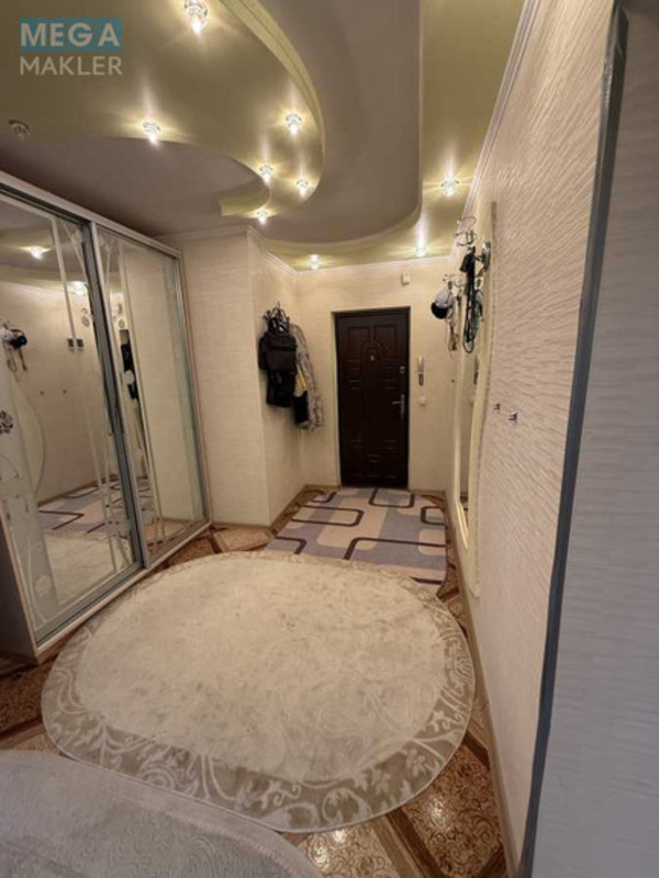 Продаж 3 кімнатної квартири (81/44/12), 15 пов. 16 пов. будинку, <a class="location-link" href="/kiev/" title="Недвижимость Київ">Київ</a>, <a class="location-link" href="/kiev/darnickij/" title="Недвижимость Дарницький район">Дарницький р-н</a>, Ревуцкого ул., 19/1 (изображение 24)