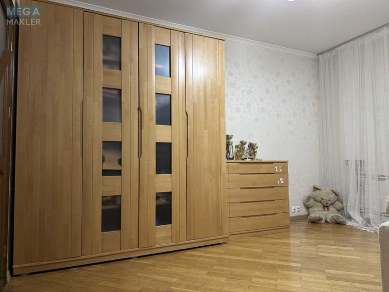 Продаж 3 кімнатної квартири (81,2/48,3/9), 8 пов. 18 пов. будинку, <a class="location-link" href="/kiev/" title="Недвижимость Київ">Київ</a>, <a class="location-link" href="/kiev/dneprovskij/" title="Недвижимость Дніпровський район">Дніпровський р-н</a>, Новаторів вул. (изображение 6)