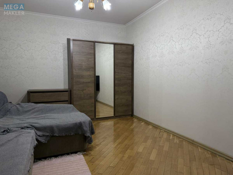 Продаж 3 кімнатної квартири (81,2/48,3/9), 8 пов. 18 пов. будинку, <a class="location-link" href="/kiev/" title="Недвижимость Київ">Київ</a>, <a class="location-link" href="/kiev/dneprovskij/" title="Недвижимость Дніпровський район">Дніпровський р-н</a>, Новаторів вул. (изображение 9)