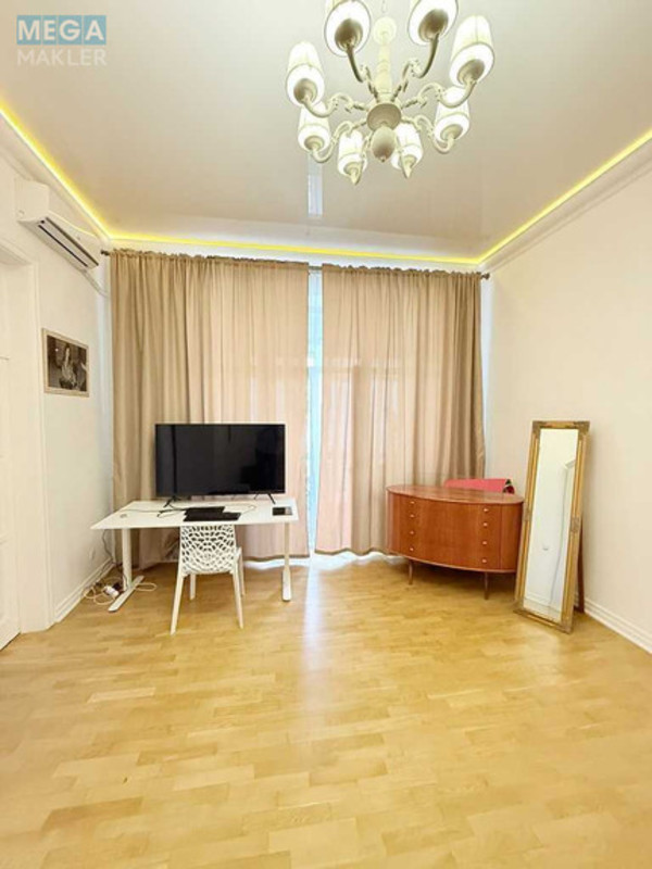 Оренда 4 кімнатні квартири, <a class="location-link" href="/kiev/" title="Недвижимость Київ">Київ</a>, <a class="location-link" href="/kiev/pecherskij/" title="Недвижимость Печерський район">Печерський р-н</a>, Шота Руставелі вул., 12 (изображение 7)