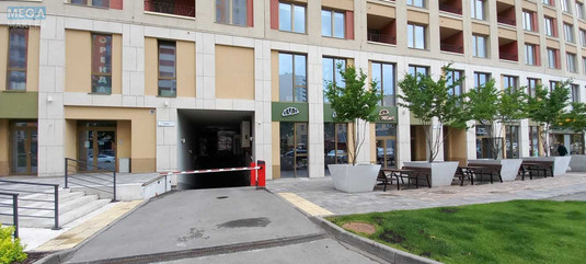 Продаж комерційної нерухомості, 13&nbsp;кв.м, <a class="location-link" href="/kiev/" title="Недвижимость Київ">Київ</a>, <a class="location-link" href="/kiev/svyatoshinskij/" title="Недвижимость Святошинський район">Святошинський р-н</a>, Берестейский просп., 67 (изображение 4)
