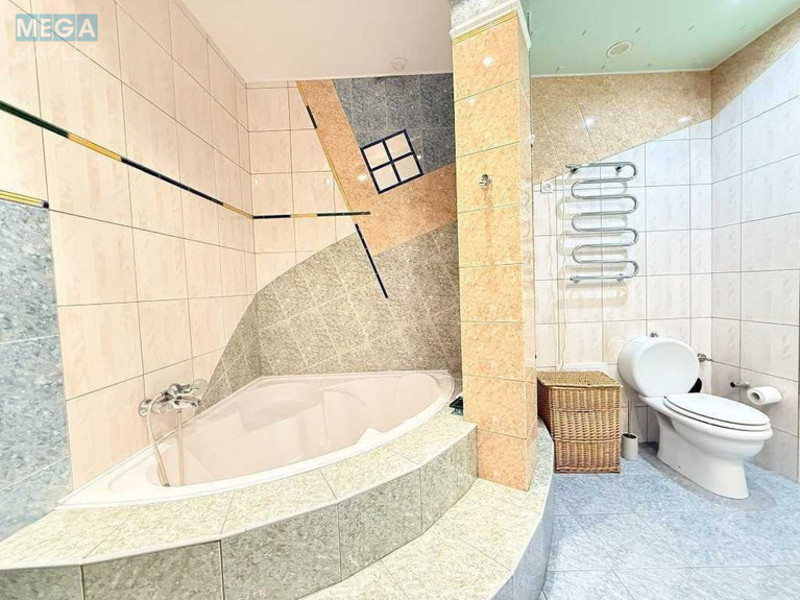Оренда 3 кімнатної квартири, <a class="location-link" href="/kiev/" title="Недвижимость Київ">Київ</a>, <a class="location-link" href="/kiev/goloseevskij/" title="Недвижимость Голосіївський район">Голосіївський р-н</a>, Велика Васильківська вул., 48 (изображение 10)