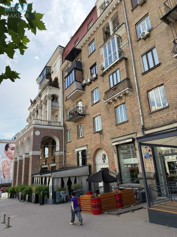 Оренда 3 кімнатної квартири, <a class="location-link" href="/kiev/" title="Недвижимость Київ">Київ</a>, <a class="location-link" href="/kiev/goloseevskij/" title="Недвижимость Голосіївський район">Голосіївський р-н</a>, Велика Васильківська вул., 48 (изображение 15)