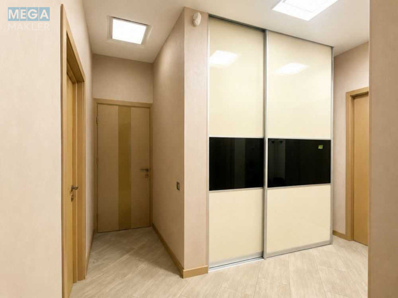 Продаж 3 кімнатної квартири (75/?/27), 5 пов. 5 пов. будинку, <a class="location-link" href="/kiev/" title="Недвижимость Київ">Київ</a>, <a class="location-link" href="/kiev/pecherskij/" title="Недвижимость Печерський район">Печерський р-н</a>, Джона Маккейна вул., 39а (изображение 6)