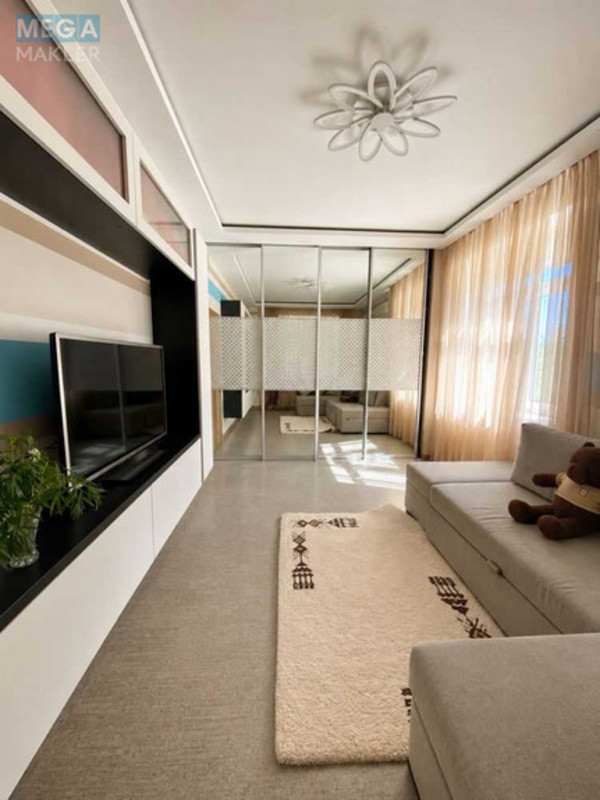 Продаж 3 кімнатної квартири (75/?/27), 5 пов. 5 пов. будинку, <a class="location-link" href="/kiev/" title="Недвижимость Київ">Київ</a>, <a class="location-link" href="/kiev/pecherskij/" title="Недвижимость Печерський район">Печерський р-н</a>, Джона Маккейна вул., 39а (изображение 15)