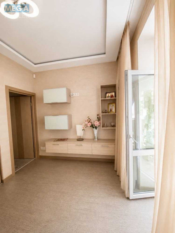 Продаж 3 кімнатної квартири (75/?/27), 5 пов. 5 пов. будинку, <a class="location-link" href="/kiev/" title="Недвижимость Київ">Київ</a>, <a class="location-link" href="/kiev/pecherskij/" title="Недвижимость Печерський район">Печерський р-н</a>, Джона Маккейна вул., 39а (изображение 16)