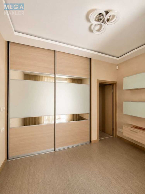 Продаж 3 кімнатної квартири (75/?/27), 5 пов. 5 пов. будинку, <a class="location-link" href="/kiev/" title="Недвижимость Київ">Київ</a>, <a class="location-link" href="/kiev/pecherskij/" title="Недвижимость Печерський район">Печерський р-н</a>, Джона Маккейна вул., 39а (изображение 17)