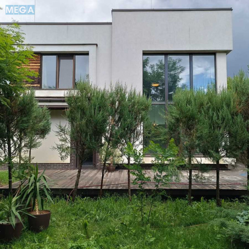Продаж дома, 2&nbsp;поверху, 200&nbsp;кв.м, 5&nbsp;кімнат, ділянка 6&nbsp;соток, <a class="location-link" href="/kiev/" title="Недвижимость Київ">Київ</a>, <a class="location-link" href="/kiev/dneprovskij/" title="Недвижимость Дніпровський район">Дніпровський р-н</a>, 2 Садовый пер. (изображение 3)