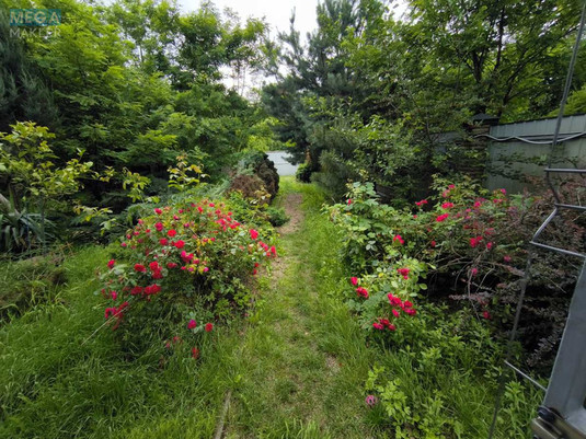 Продаж дома, 2&nbsp;поверху, 200&nbsp;кв.м, 5&nbsp;кімнат, ділянка 6&nbsp;соток, <a class="location-link" href="/kiev/" title="Недвижимость Київ">Київ</a>, <a class="location-link" href="/kiev/dneprovskij/" title="Недвижимость Дніпровський район">Дніпровський р-н</a>, 2 Садовый пер. (изображение 5)