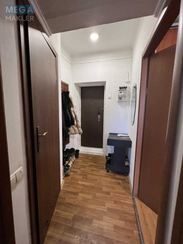 Продаж 1 кімнатної квартири (31/16/6), 5 пов. 5 пов. будинку, <a class="location-link" href="/kiev/" title="Недвижимость Київ">Київ</a>, <a class="location-link" href="/kiev/shevchenkovskij/" title="Недвижимость Шевченківський район">Шевченківський р-н</a>, Шолуденко ул., 14 (изображение 9)
