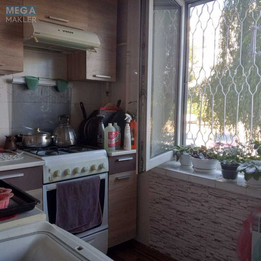 Оренда кімнати (підселення), <a class="location-link" href="/kiev/" title="Недвижимость Київ">Київ</a>, <a class="location-link" href="/kiev/dneprovskij/" title="Недвижимость Дніпровський район">Дніпровський р-н</a>, Верховної Ради бульв., 24 (изображение 2)