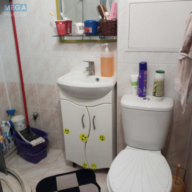 Оренда кімнати (підселення), <a class="location-link" href="/kiev/" title="Недвижимость Київ">Київ</a>, <a class="location-link" href="/kiev/dneprovskij/" title="Недвижимость Дніпровський район">Дніпровський р-н</a>, Верховної Ради бульв., 24 (изображение 4)