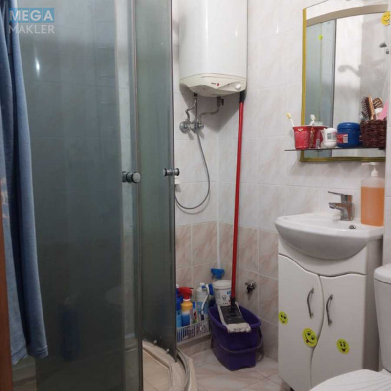 Оренда кімнати (підселення), <a class="location-link" href="/kiev/" title="Недвижимость Київ">Київ</a>, <a class="location-link" href="/kiev/dneprovskij/" title="Недвижимость Дніпровський район">Дніпровський р-н</a>, Верховної Ради бульв., 24 (изображение 5)
