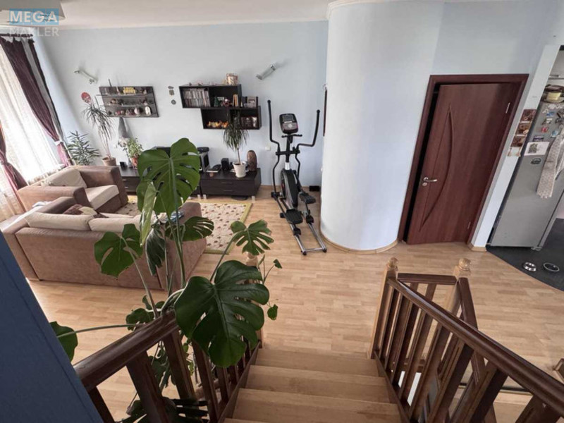 Продаж дома, 3&nbsp;поверху, 182&nbsp;кв.м, 4&nbsp;кімнати, ділянка 1&nbsp;сотка, <a class="location-link" href="/kiev/" title="Недвижимость Київ">Київ</a>, <a class="location-link" href="/kiev/darnickij/" title="Недвижимость Дарницький район">Дарницький р-н</a>, Петра Прокоповича вул., 25 (изображение 5)
