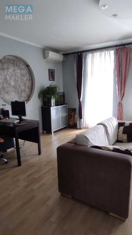 Продаж дома, 3&nbsp;поверху, 182&nbsp;кв.м, 4&nbsp;кімнати, ділянка 1&nbsp;сотка, <a class="location-link" href="/kiev/" title="Недвижимость Київ">Київ</a>, <a class="location-link" href="/kiev/darnickij/" title="Недвижимость Дарницький район">Дарницький р-н</a>, Петра Прокоповича вул., 25 (изображение 7)