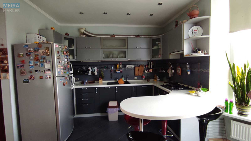 Продаж дома, 3&nbsp;поверху, 182&nbsp;кв.м, 4&nbsp;кімнати, ділянка 1&nbsp;сотка, <a class="location-link" href="/kiev/" title="Недвижимость Київ">Київ</a>, <a class="location-link" href="/kiev/darnickij/" title="Недвижимость Дарницький район">Дарницький р-н</a>, Петра Прокоповича вул., 25 (изображение 12)