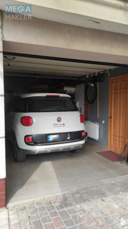 Продаж дома, 3&nbsp;поверху, 182&nbsp;кв.м, 4&nbsp;кімнати, ділянка 1&nbsp;сотка, <a class="location-link" href="/kiev/" title="Недвижимость Київ">Київ</a>, <a class="location-link" href="/kiev/darnickij/" title="Недвижимость Дарницький район">Дарницький р-н</a>, Петра Прокоповича вул., 25 (изображение 15)