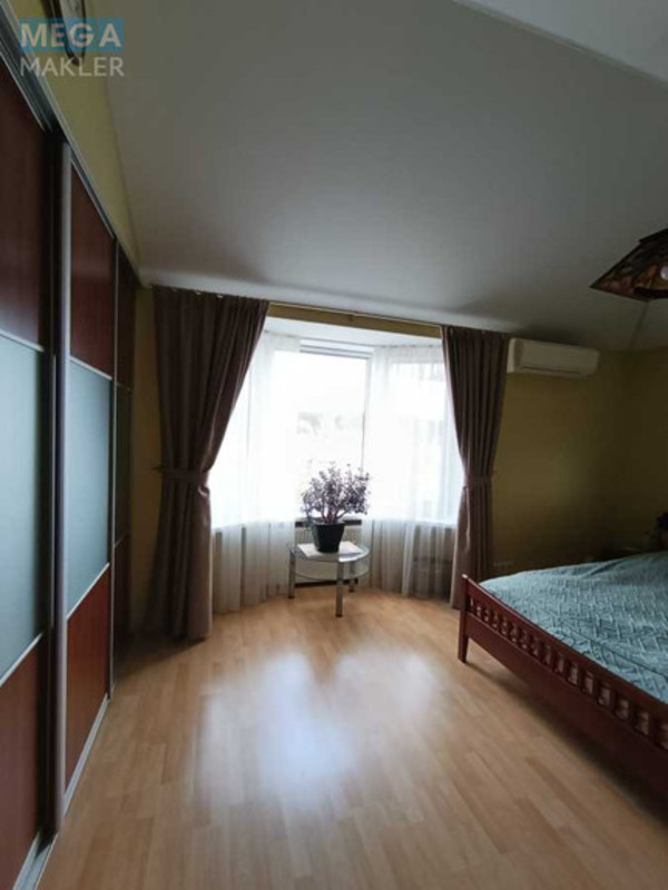 Продаж дома, 3&nbsp;поверху, 182&nbsp;кв.м, 4&nbsp;кімнати, ділянка 1&nbsp;сотка, <a class="location-link" href="/kiev/" title="Недвижимость Київ">Київ</a>, <a class="location-link" href="/kiev/darnickij/" title="Недвижимость Дарницький район">Дарницький р-н</a>, Петра Прокоповича вул., 25 (изображение 23)