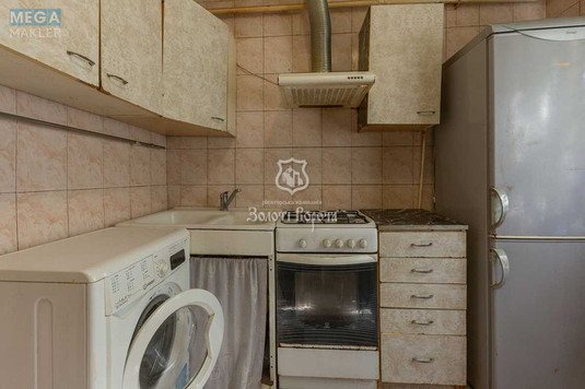 Продаж 3 кімнатної квартири (58/41/6), 1 пов. 9 пов. будинку, <a class="location-link" href="/kiev/" title="Недвижимость Київ">Київ</a>, <a class="location-link" href="/kiev/dneprovskij/" title="Недвижимость Дніпровський район">Дніпровський р-н</a>, Євгена Сверстюка вул., 8а (изображение 3)