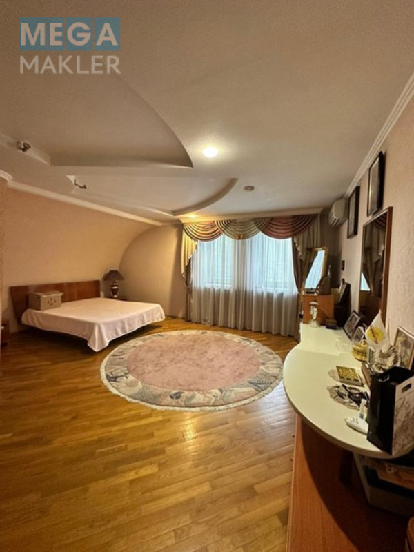 Продаж дома, 3&nbsp;поверху, 433&nbsp;кв.м, 7&nbsp;кімнат, люкс, ділянка 6&nbsp;соток, <a class="location-link" href="/dnepropetrovsk/" title="Недвижимость Дніпра">Дніпро</a>, <a class="location-link" href="/dnepropetrovsk/samarskij/" title="Недвижимость Самарський район">Самарський р-н</a>, Пріднепровск (изображение 4)