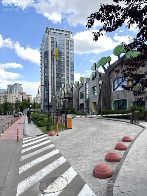 Продаж 2 кімнатної квартири (81/32/15), 3 пов. 24 пов. будинку, <a class="location-link" href="/kiev/" title="Недвижимость Київ">Київ</a>, <a class="location-link" href="/kiev/pecherskij/" title="Недвижимость Печерський район">Печерський р-н</a>, Андрія Верхогляда вул., 26 (изображение 14)