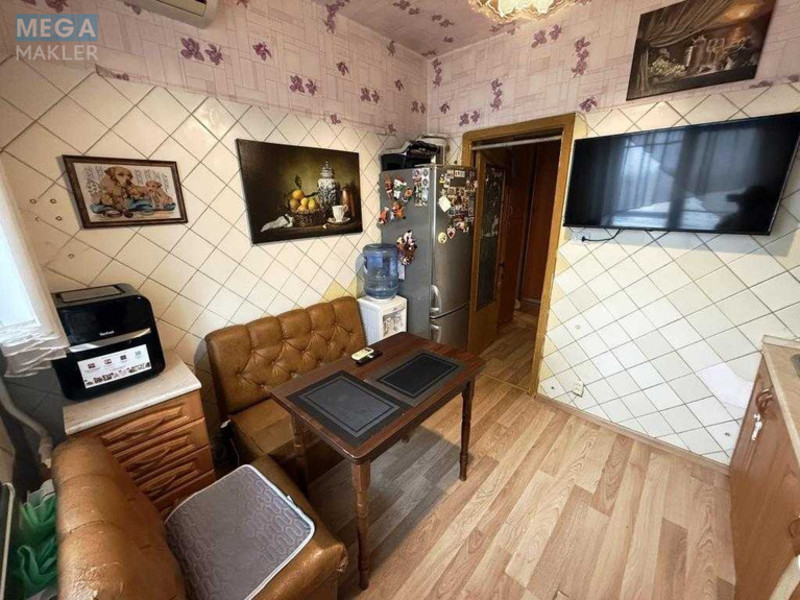 Продаж 2 кімнатної квартири (51/31/7), 8 пов. 9 пов. будинку, <a class="location-link" href="/kiev/" title="Недвижимость Київ">Київ</a>, <a class="location-link" href="/kiev/obolonskij/" title="Недвижимость Оболонський район">Оболонський р-н</a>, Героїв Дніпра вул., 19 (изображение 3)