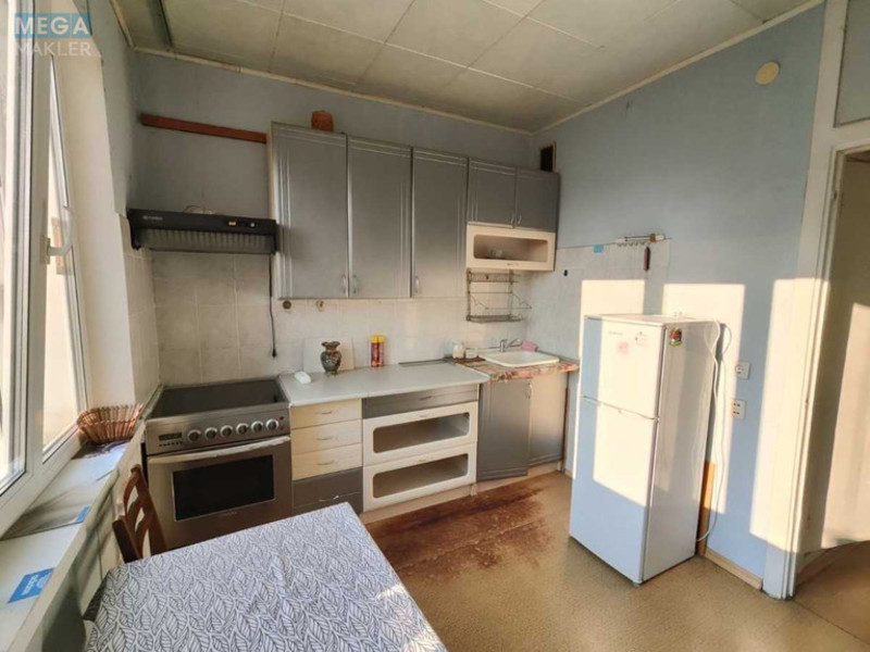 Продаж 1 кімнатної квартири (36,4/17,4/8,3), 11 пов. 14 пов. будинку, <a class="location-link" href="/kiev/" title="Недвижимость Київ">Київ</a>, <a class="location-link" href="/kiev/goloseevskij/" title="Недвижимость Голосіївський район">Голосіївський р-н</a>, Академіка Заболотного вул., 46 (изображение 2)