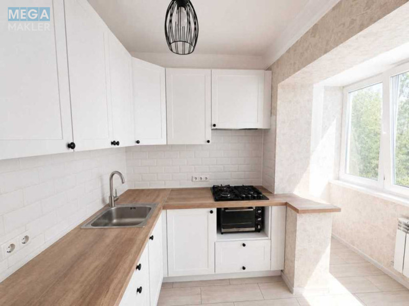Продаж 1 кімнатної квартири (31/?/5), 8 пов. 9 пов. будинку, <a class="location-link" href="/kiev/" title="Недвижимость Київ">Київ</a>, <a class="location-link" href="/kiev/obolonskij/" title="Недвижимость Оболонський район">Оболонський р-н</a>, Богатирська вул., 2 (изображение 2)