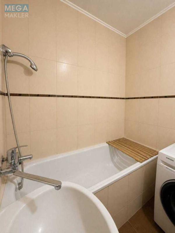 Продаж 3 кімнатної квартири (74/?/10), 11 пов. 16 пов. будинку, <a class="location-link" href="/kiev/" title="Недвижимость Київ">Київ</a>, <a class="location-link" href="/kiev/darnickij/" title="Недвижимость Дарницький район">Дарницький р-н</a>, Ревуцького вул., 44 (изображение 19)
