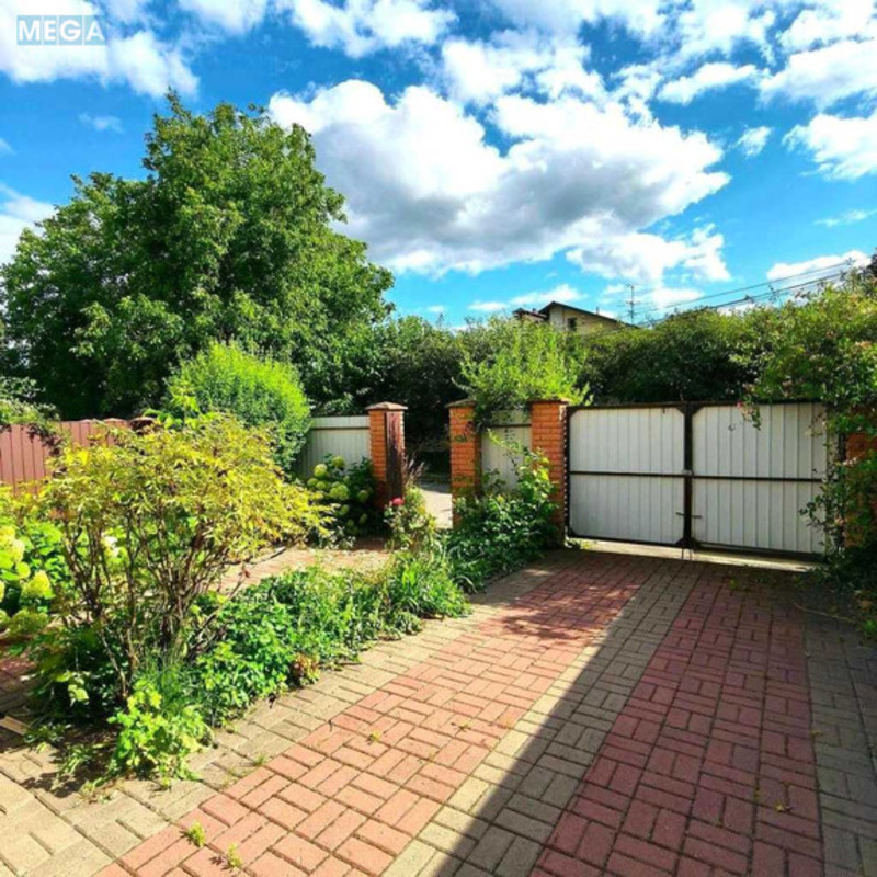 Продаж дома, 2&nbsp;поверху, 196&nbsp;кв.м, 4&nbsp;кімнати, ділянка 3&nbsp;сотки, <a class="location-link" href="/marhalovka/" title="Недвижимость Мархалівка">Мархалівка</a>, 1 травня, 4 (изображение 2)