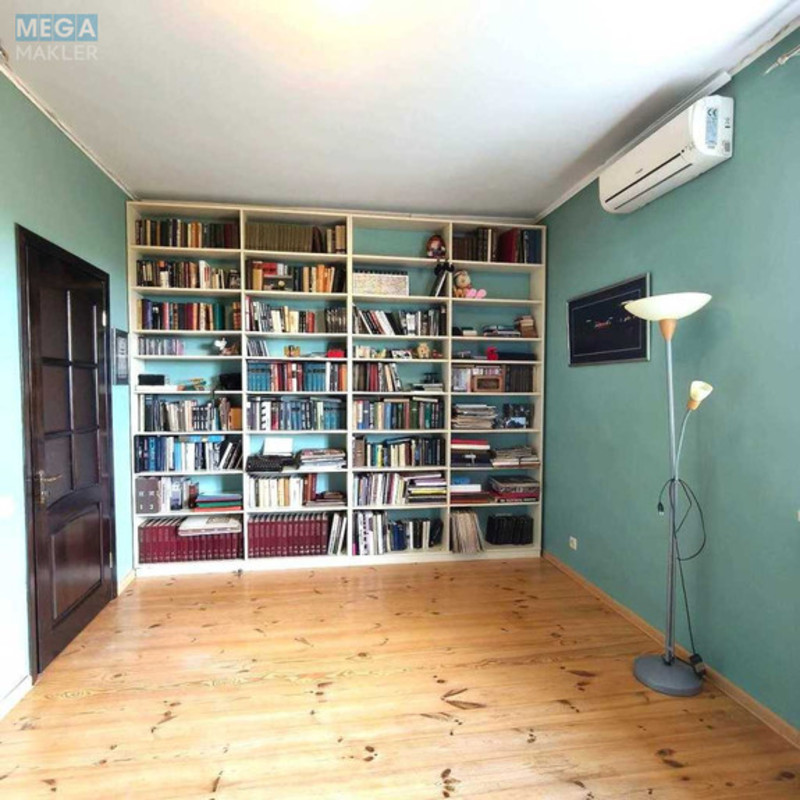 Продаж дома, 2&nbsp;поверху, 196&nbsp;кв.м, 4&nbsp;кімнати, ділянка 3&nbsp;сотки, <a class="location-link" href="/marhalovka/" title="Недвижимость Мархалівка">Мархалівка</a>, 1 травня, 4 (изображение 16)