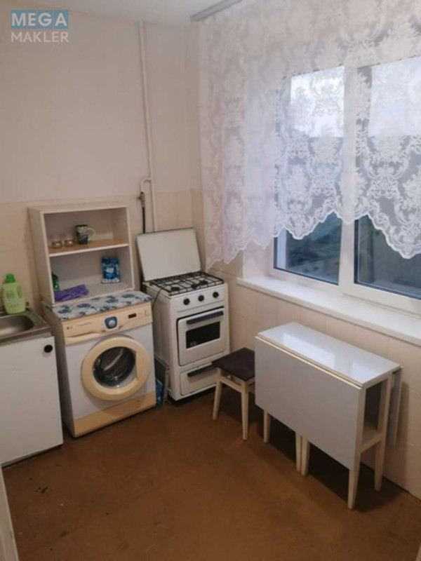 Оренда 1 кімнатної квартири, <a class="location-link" href="/kiev/" title="Недвижимость Київ">Київ</a>, <a class="location-link" href="/kiev/shevchenkovskij/" title="Недвижимость Шевченківський район">Шевченківський р-н</a>, Старокиевская ул. (изображение 8)